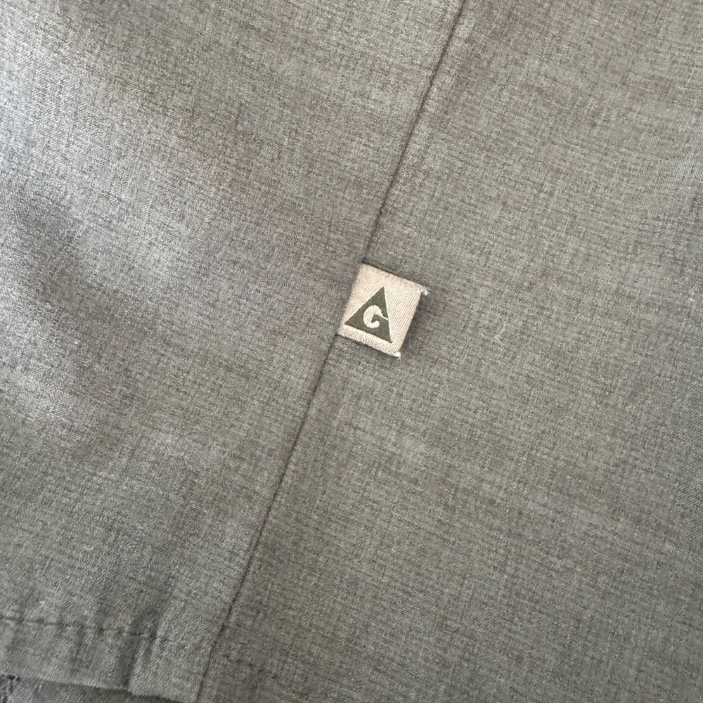 Gerry Tech Woven Stretch Shirt Men's Size L Smokey‎ Gray Button Up Short Sleeve - Picture 5 of 5